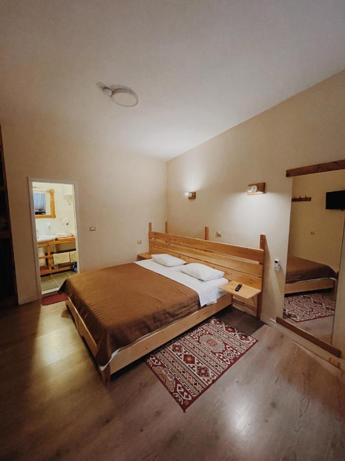 At Pikotiko'S - Korca City Rooms For Rent Kültér fotó