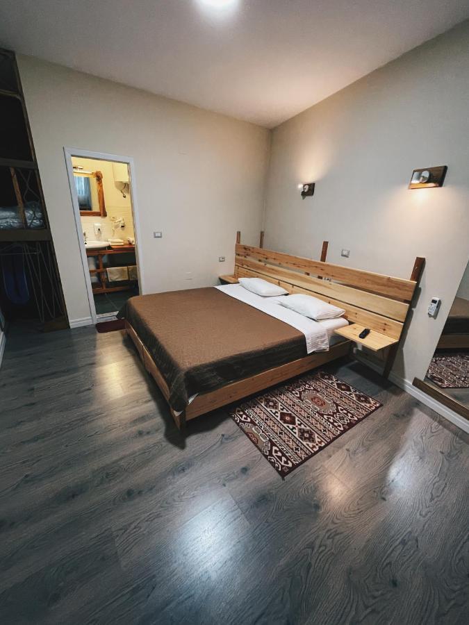 At Pikotiko'S - Korca City Rooms For Rent Kültér fotó