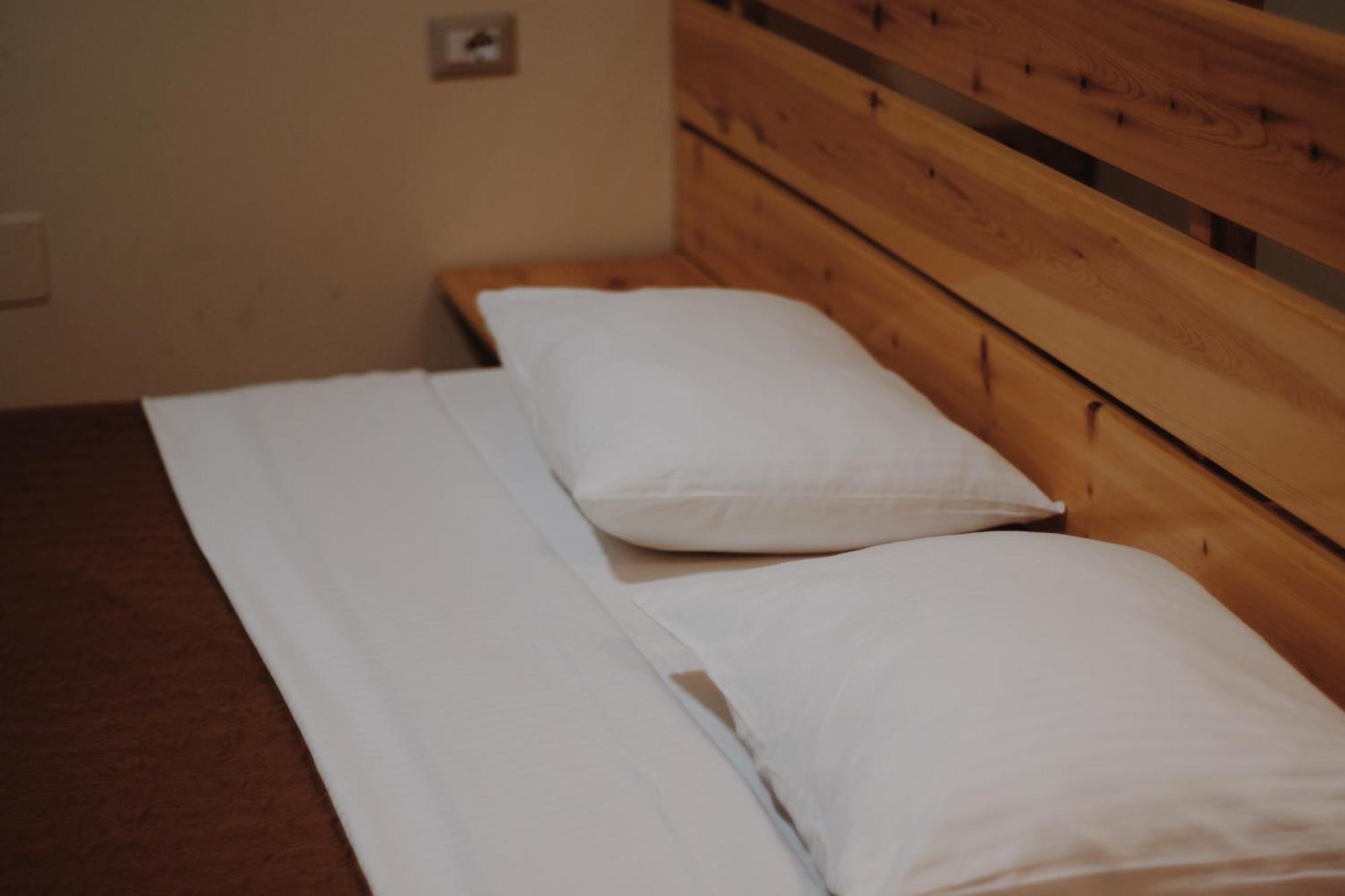 At Pikotiko'S - Korca City Rooms For Rent Kültér fotó