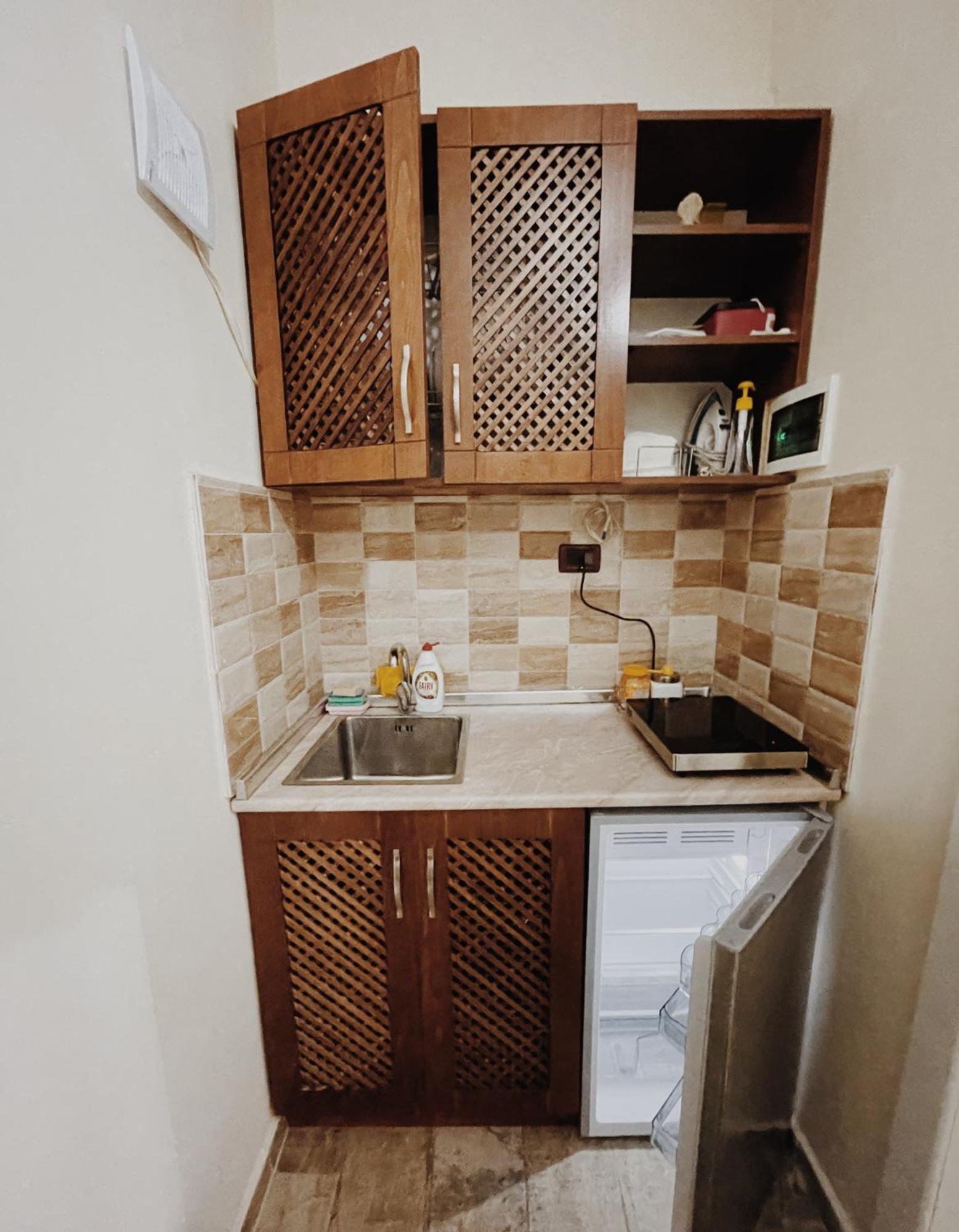 At Pikotiko'S - Korca City Rooms For Rent Kültér fotó